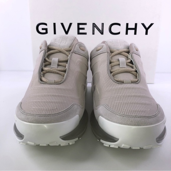 $895 Mens Givenchy "Giv 1 Lite" Runner Sneakers Cream/White Shoes - Picture 6 of 9